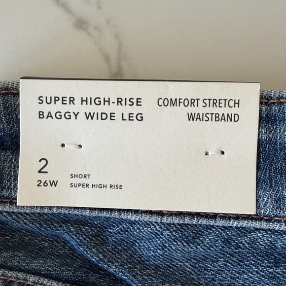 NWT AMERICAN EAGLE jeans size 2 short super high rise baggy wide leg blue denim - Picture 4 of 6